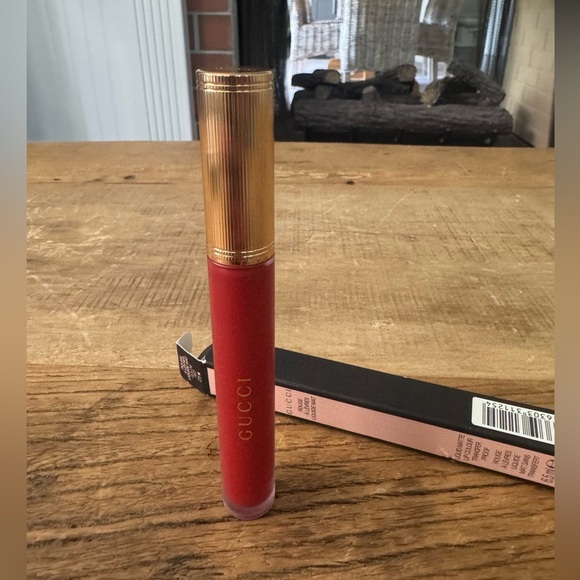 Gucci Transfer-Proof Matte Liquid Lipstick~SOLD OUT~Goldie Red (25)💋NEW IN BOX - Picture 7 of 10